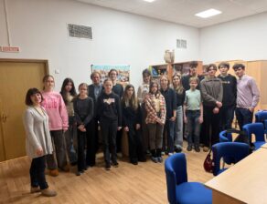 Деловые встречи на испанском и английском языках